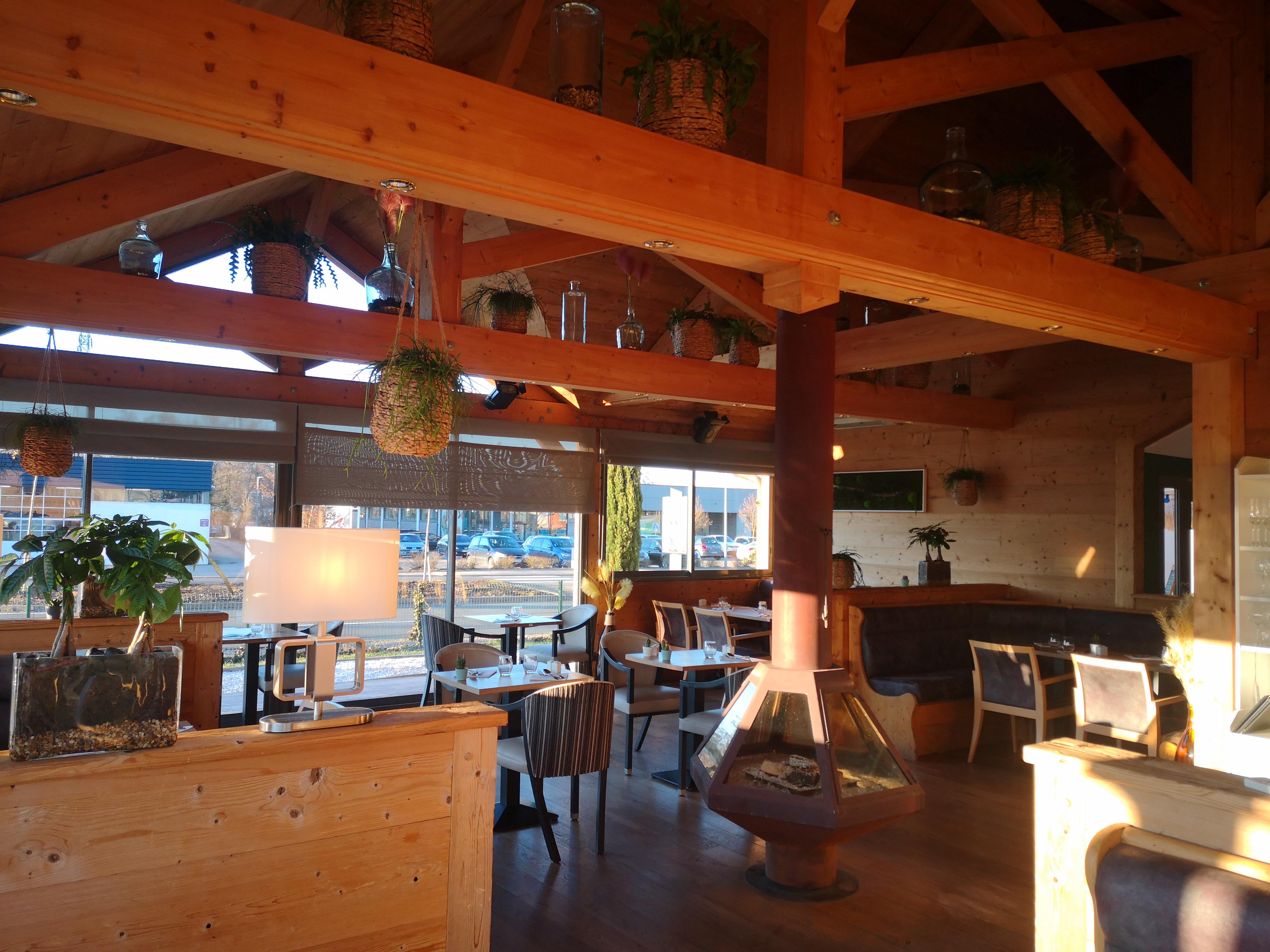 Le Konine - Hotel & Bar & Restaurant Montceau-les-Mines Exteriér fotografie